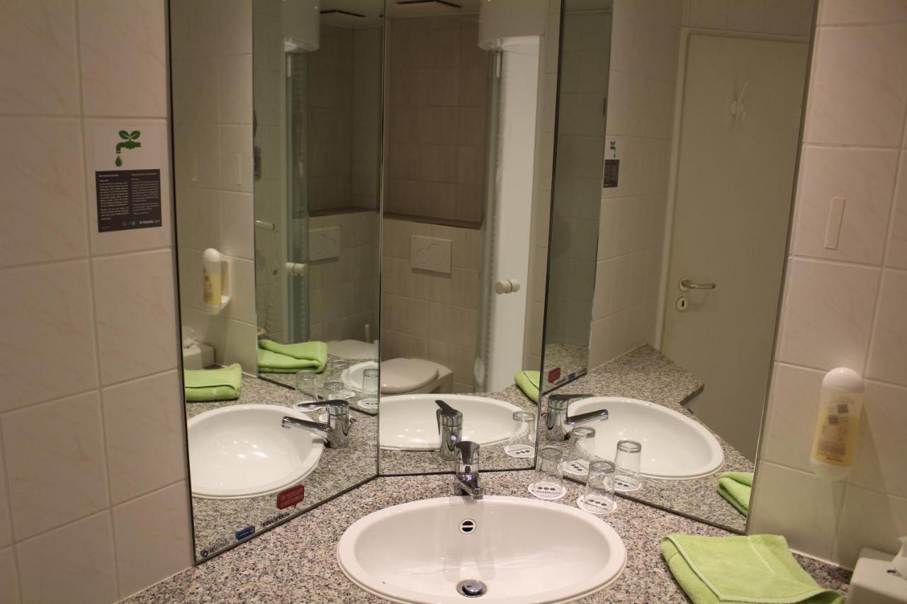 H+ Hotel 3*